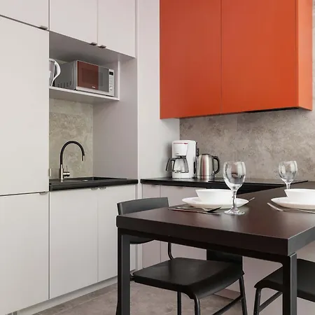 Stylish For 2 Guests With A Spacious Balcony In By Renters Апартаменты