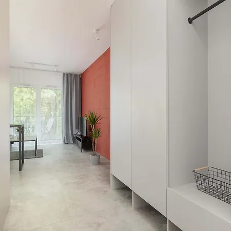 Stylish For 2 Guests With A Spacious Balcony In By Renters Апартаменты Катовице